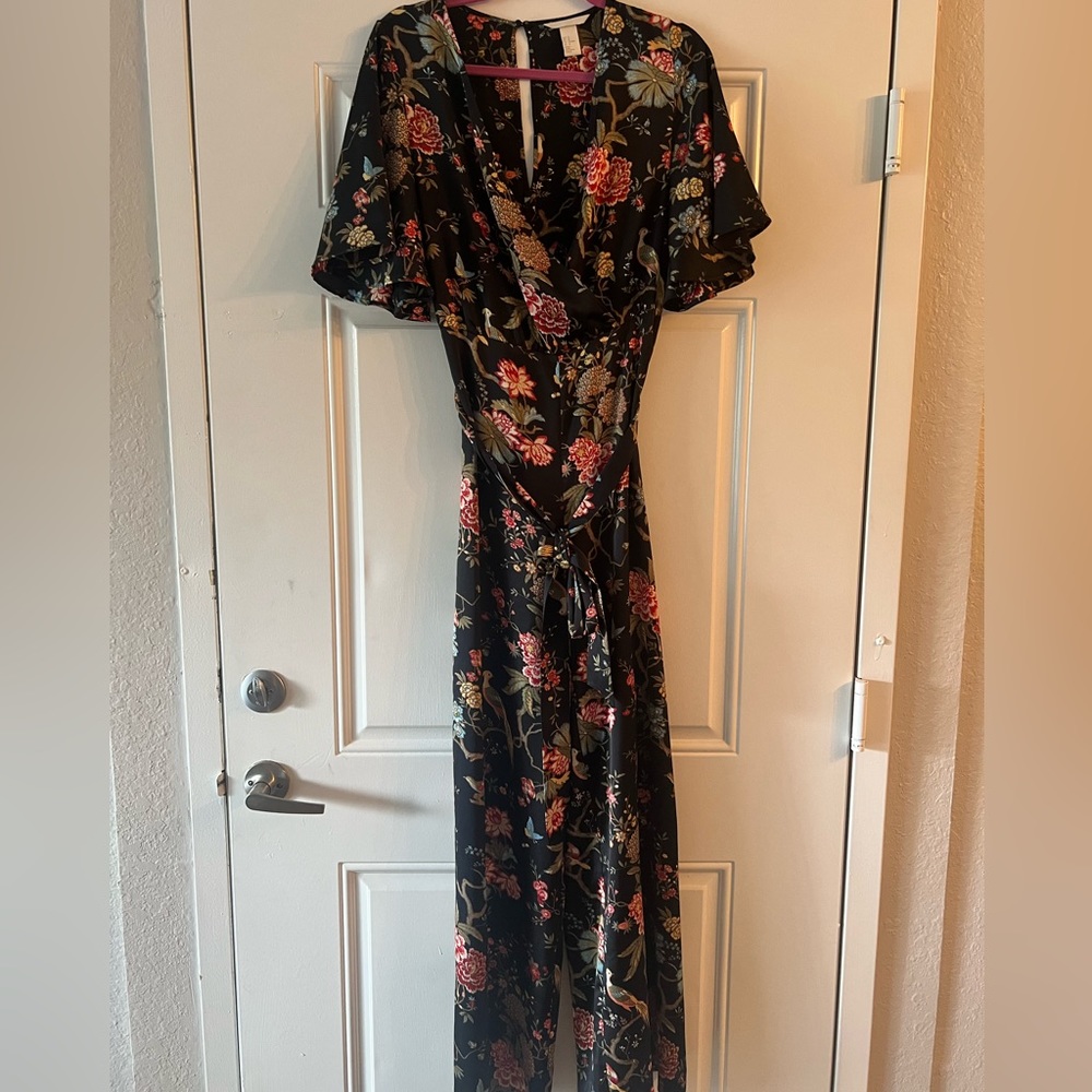 Floral jumpsuit H&M. Size 10